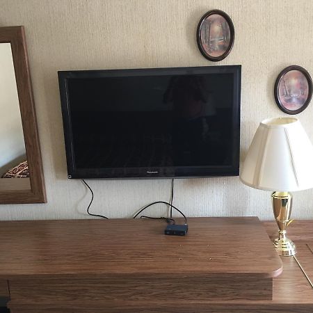 Parkway Inn Vestal Экстерьер фото